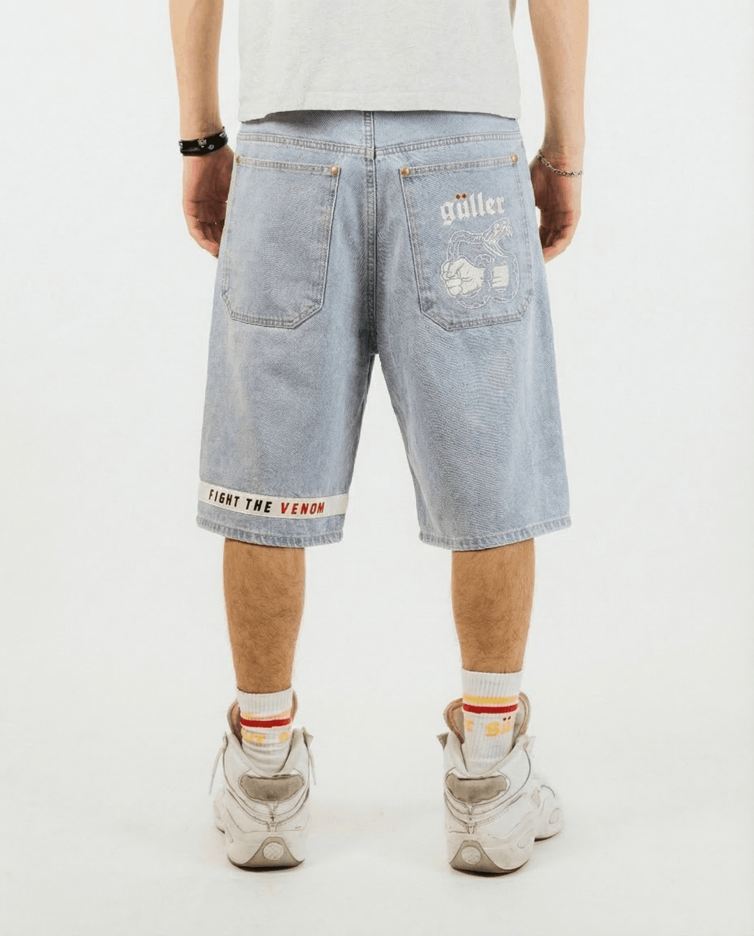 Baggy Jeans Short "Guller  FIGHT the VENOM" lavaggio jeans chiaro blitz