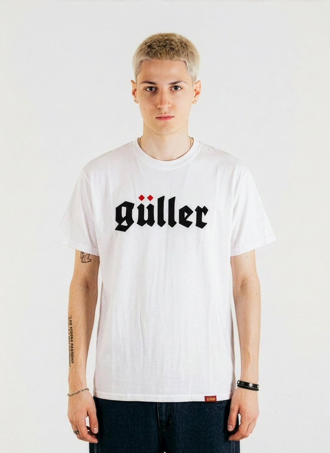 T-Shirt "Guller "GÜLLER" col. bianco Oversize fit/vestibilità baggy